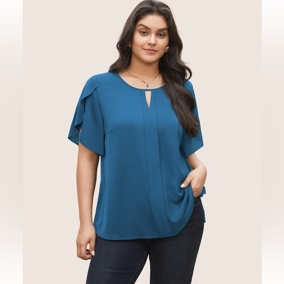 BloomChic Plus Size XL Solid Keyhole Petal Sleeve Pleated Blouse us 14-16 - Picture 1 of 8